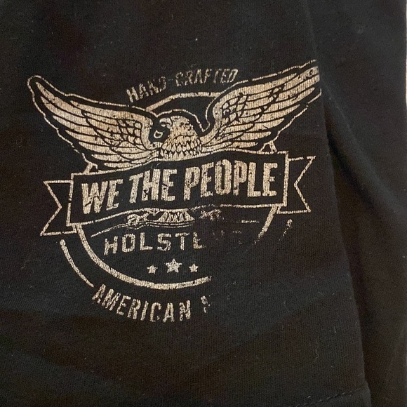 We The People women’s short, sleeved T-shirt, size medium - Picture 3 of 9